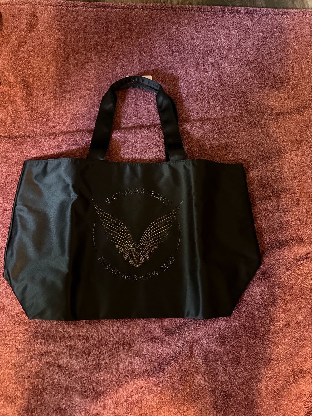 Victoria's Secret Black Tote Bag - Fashion Show 2025